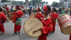 Ciri ciri darah tinggi yang wajib diketahui agar tidak bertambah kronis pada penyakit mematikan dengan mengetahui gejala awal darah tinggi. Mengenal Ciri Khas Lagu Daerah Dan Fungsinya Perlu Dilestarikan Hot Liputan6 Com
