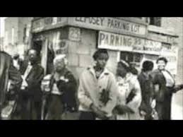 People Who Have Made A Difference In The World Rosa Parks Watch His Short Biography Video About Rosa Parks Rosa Parks Biography African History Rosa Parks