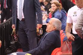 Εμφάνιση αναρτήσεων με ετικέτα κοκκινοσ. Omprantobits Xwris Amfibolia A3izei Na Brisketai Sthn Koryfh Vid Thrylos24 Gr