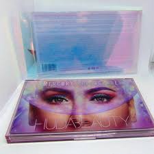 HUDA BEAUTY MERCURY RETROGRADE Eyeshadow Palette 0.56oz/16.1g