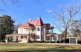 1911 Madison Nc 449 000 Old House Dreams Old House Dreams Old Houses Victorian Homes