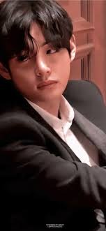 Pin By Roxy On Bts Homescreen In 2020 Kim Taehyung Taehyung V Taehyung