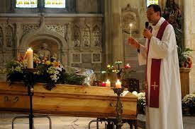 Comment choisir un cercueil parmi les différents tarifs, prix et modèles de cercueils ? Les Funerailles Etapes Et Rites Liturgiques