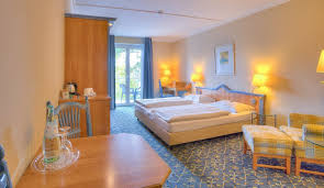 You can call at +1 262 251 7700 or find more contact information. Hotel