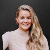 Marla Kelley's Instagram, Twitter & Facebook