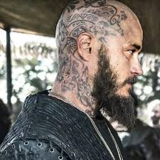 Viking hairstyles are often characterized by long, thick hair on the top and back of the head and shaved sides. 50 Manly Viking Beard Styles To Wear Nowadays Men Hairstyles World