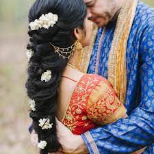Pelli poola jada southindian bridal hairstyles with flowers. 18 Beautiful Indian Wedding Hairstyles For Every Bridal Personality