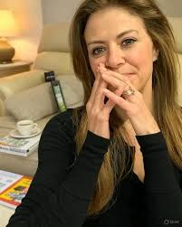 DJs in Tampa Bay and other locations sharing equipment and greetings