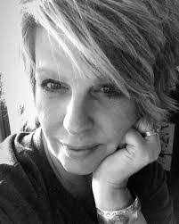 Regina Willard's Instagram, Twitter & Facebook