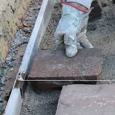 Comment Poser Des Paves Sur Une Dalle En Beton Pose De Pave Comment Poser Des Paves Decoration De Sol