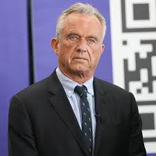 Caroline Kennedy Tells Senators Cousin RFK Jr. Is a "Predator"