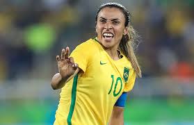 A musa do futebol brasileiro, jogadora marta, aos 32 anos é finalista do prêmio de melhor jogadora do mundo de 2018 da federação internacional de futebol (fifa), iformou agência brasil. Todos Querem Ter A Camiseta 10 De Marta No Brasil Conmebol