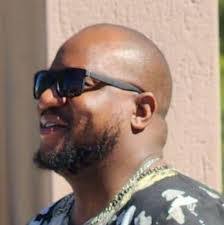 Billie Morris's Instagram, Twitter & Facebook