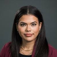 Erin Morelli's Instagram, Twitter & Facebook