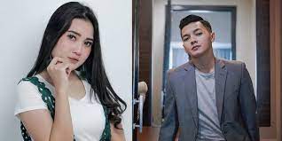 Sebelumnya, nella kharisma menjawab semua isu yang selama ini ada terkait hubungannya dengan dory harsa. Dory Harsa Beber Status Nikah Nella Kharisma Dengan Cak Malik Dream Co Id