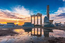Между такими известными турецкими курортами, как алания и анталия, расположились менее популярные, но от этого не менее. Side I Manavgat Arum Barut Collection Side Antalya Otelleri