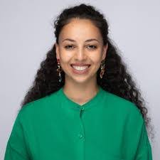 Sheena Calhoun's Instagram, Twitter & Facebook