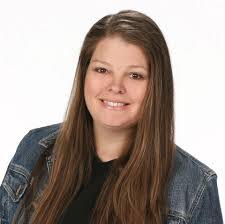 Lori Gregg's Instagram, Twitter & Facebook