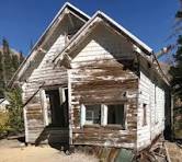 Abandoned boarding house in Colorado