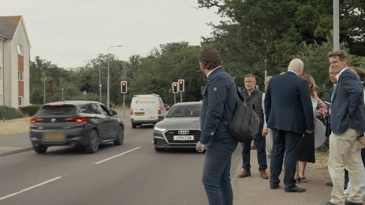 She won't be doing that again in a hurry': Moment heckler shouts at Nigel  Farage before immediately crashing her car | LBC