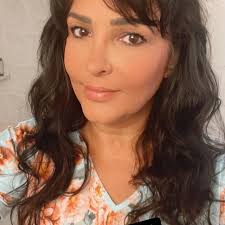 I just pinched and zoomed some of your instagram- did it notify you???