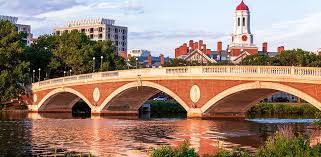 40 Of The Most Beautiful College Campuses In The World Boston University Campus Boston Activities Cambridge Boston