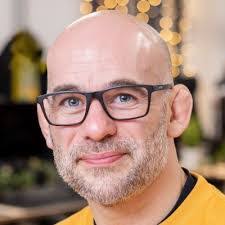 David Weale's Instagram, Twitter & Facebook