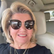 La-Z-Boy® Sonata Executive Mid-Back Office Chair, Button-Tufted Design,  Double-Layer Cushion, Padded Armrests, Ergonomic Computer DeskChair, Swivel  Metal Base, Bonded Leather, Gray and Graphite : Amazon.co.uk: Home & Kitchen