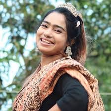 Justin Claassen's Instagram, Twitter & Facebook