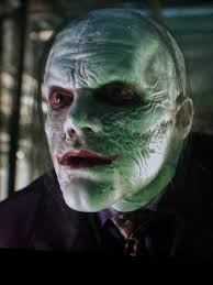 After bruce springs back to reality after his knightmare vision, he awakens in a lakeside resort a few miles outside gotham. Alleged Final Joker Look Leaked Online Dark Knight News