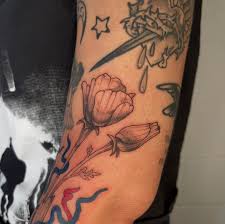 Spoon bill, heron and stork Done at @jinxprooftattoos . . . #tattoo  #tattoos #finelinetattoo #qttr #tttism #queertattooartist #transtattoo #art  #illustration #latattoo #latattooartist #queerart #queerartist #transart  #transartist #localbirdmom ...