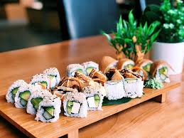 Vorab, der geschmack war okay allerdings preislich für das gebotene schon. Asiatische Fusionskuche Im Min Auf Der Schal Sick Mit Vergnugen Koln