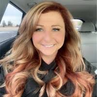 Amber Bizzell's Instagram, Twitter & Facebook