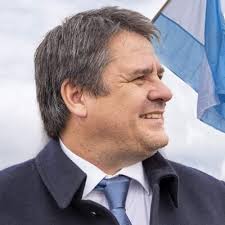 María Alejandra Oehrens (@AleOehrens)