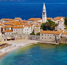 €50,000 can buy an apartment here and houses sell for €250,000 and more. Auf Weltreise Montenegro Uberrascht Wie Kein Anderes Land Welt