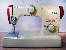 Meski tergolong jadul, mesin jahit ini sebenarnya justru memiliki sejumlah keunggulan tersendiri, yakni: Phoenix Nahmaschine Nahen Naumann