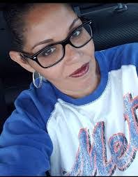 Jessica Bitton's Instagram, Twitter & Facebook