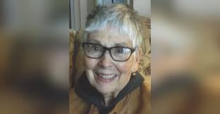 Jane Dooley's Instagram, Twitter & Facebook