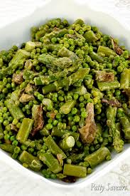 Recette De Petits Pois Et Asperges Asparagus Recipe Side Dishes Recipes Recipes