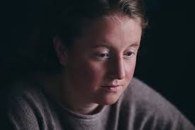 Nora Charlotte Schilling, actriz, artista de artes marciales, locutora,  actriz de doblaje, presentadora, Colonia