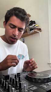 How to Use Walkout Dj