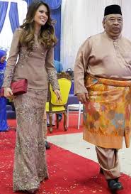 Sewaktu dalam perjalanan turun dari janda baik untuk balik ke kuala lumpur petang isnin, masih banyak yang bermain dalam pemikiran kami. Cik Puan Bahiyah Binti Mohd Akib