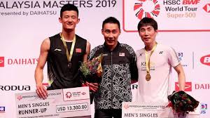 Oversigt resultater kommende stilling arkiver. Chen Long Son Wan Ho Honour Lee Chong Wei With Podium Picture At Malaysia Masters Sports News