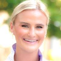 Lynne Trainor's Instagram, Twitter & Facebook