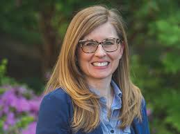 Jennelle Malcos named Eberly college assistant dean for undergraduate  students