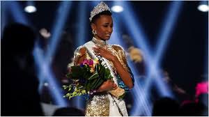 Zozibini tunzi of south africa will crown her successor at the end of the event. Warum Ist Miss Universe 2019 Aus Sudafrika So Speziell