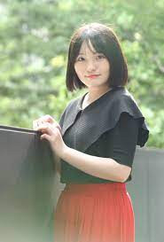ツキイチ】１７歳・鈴木梨央、人気子役から演技派女優に成長中（12ページ） - サンスポ