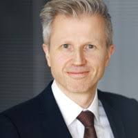 40+ "Lars D." profiles