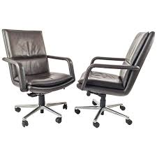 Executive Chairs Pair By Elite 597 Keilhauer At 1stdibs