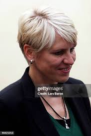 83 Doris Baron Photos & High Res Pictures